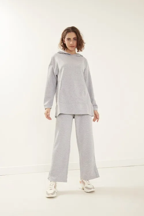 Paçası Yırtmaç Detaylı Eşofman Takımı